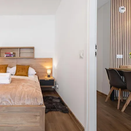 Cicha - Bezplatny Parking Apartment