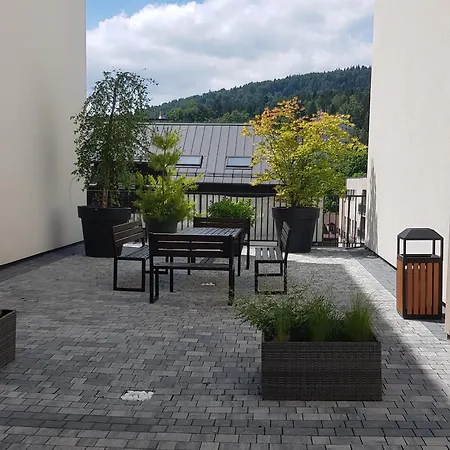 Cicha - Bezplatny Parking كرينيتسا زدروي
