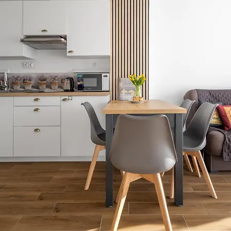 Cicha - Bezplatny Parking Apartment